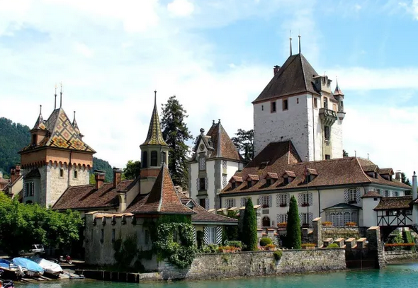 奥伯霍芬城堡——瑞士移民一生挚爱